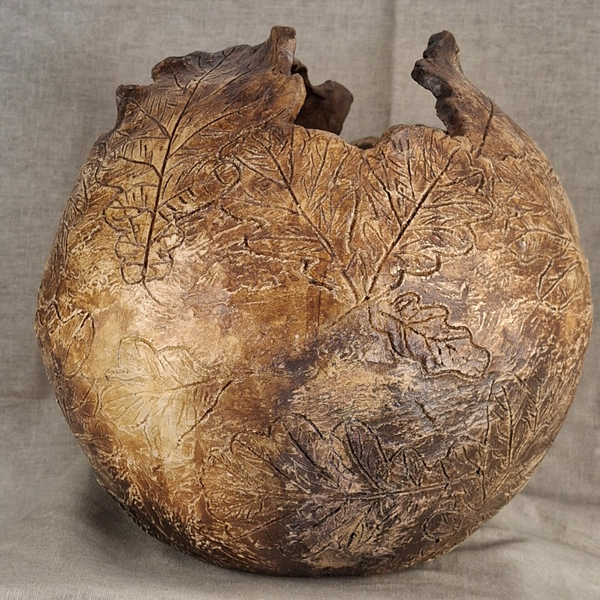 Naczynie dekoracyjne „Jesienne liście” | Ceramika w stylu etno - obrazek 2