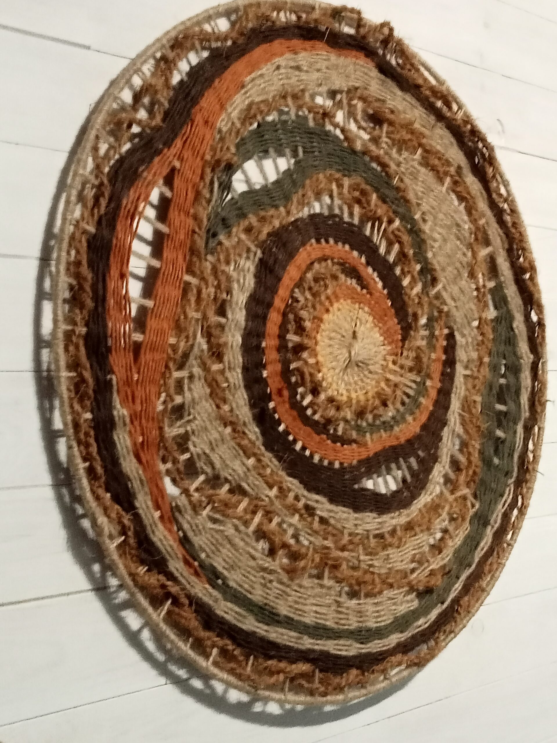 Okrągła makatka ścienna „Taniec włókien” - obrazek 2