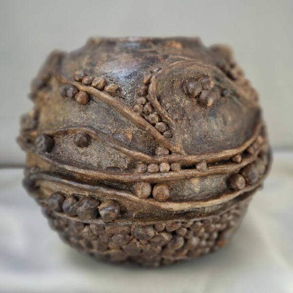 20250824_153644 Rzeźbiony moon jar „Owoc Ziemi” – Pracownia Czarny Smok