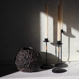 Wazon „Bazaltowy Oddech” | Ceramika w stylu nowoczesnym