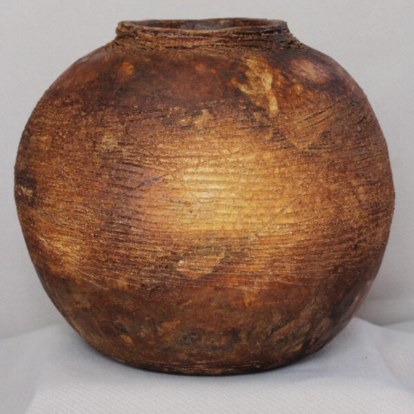 Moon Jar Mlekowany – Ziemia i Ogień w Harmonii 02 Moon Jar Mlekowany – Ziemia i Ogień w Harmonii