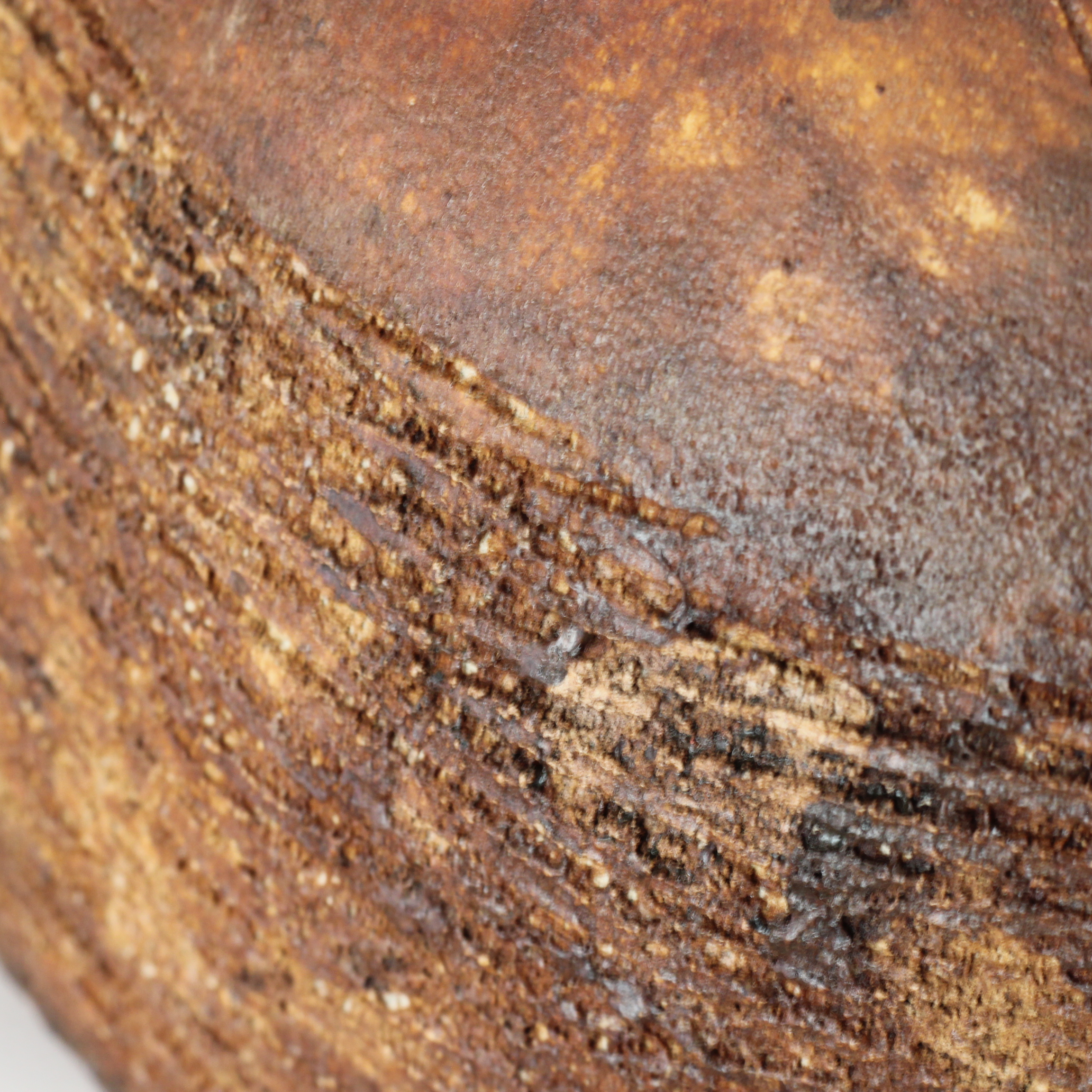 Moon Jar Mlekowany – Ziemia i Ogień w Harmonii - obrazek 4