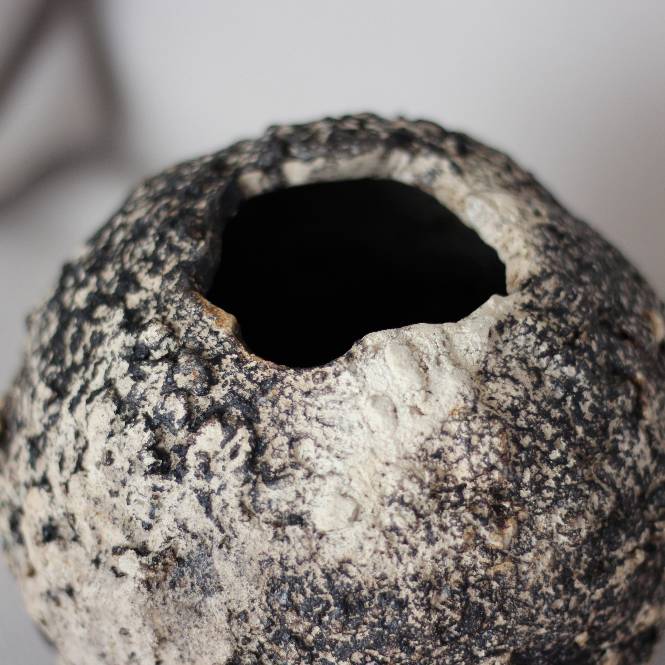 Tonalit – Echo Zastygłej Lawy - obrazek 3