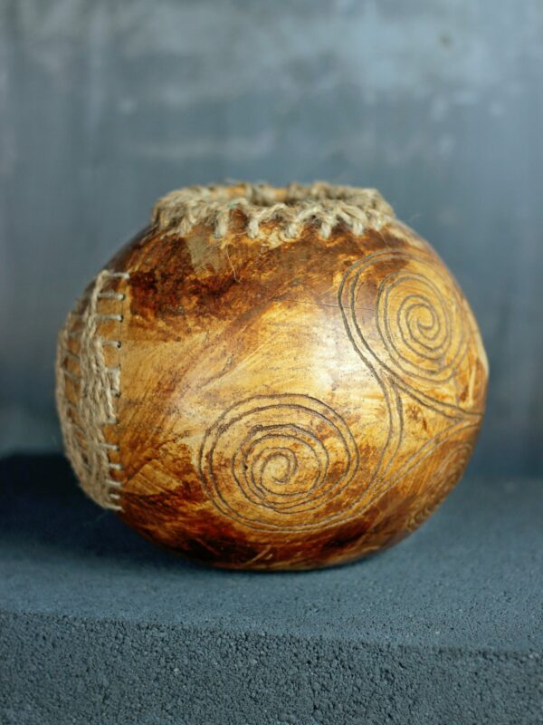 IMG_0005 — kopia Wazon ceramiczny „Spiralne Milczenie” | Rytualny artefakt