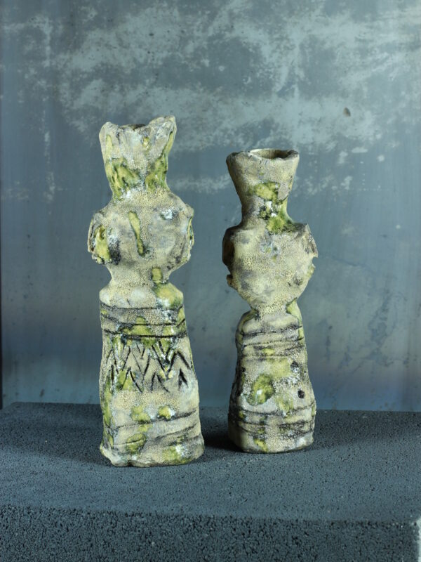 IMG_0021 Zestaw dwóch świeczników ceramicznych – etno rzeźby