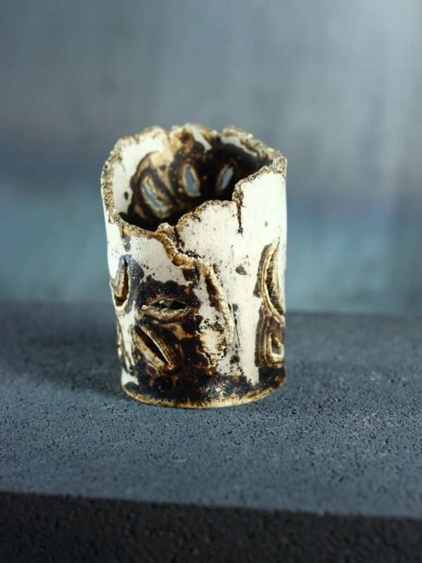il_fullxfull.8480392140_f10l.jpg Świecznik Ceramiczny na Tealight z Wycięciami