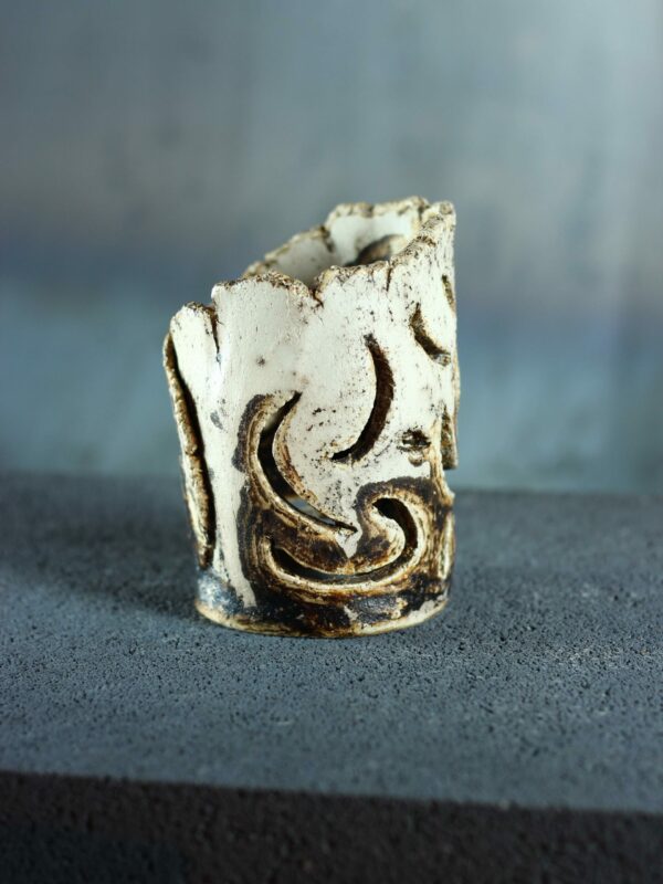 il_fullxfull.8480392524_ec8r.jpg Świecznik Ceramiczny na Tealight z Wycięciami