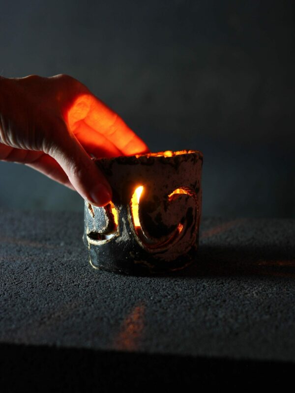 il_fullxfull.8528336245_j7gp-1.jpg Świecznik Boho Ceramiczny z Wycięciami na Tealight