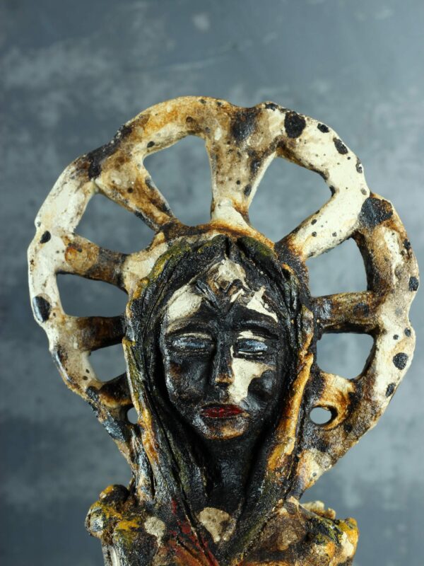 il_fullxfull.8531482023_qjok.jpg Artystyczna Rzeźba Ceramiczna – Postać Kobiety